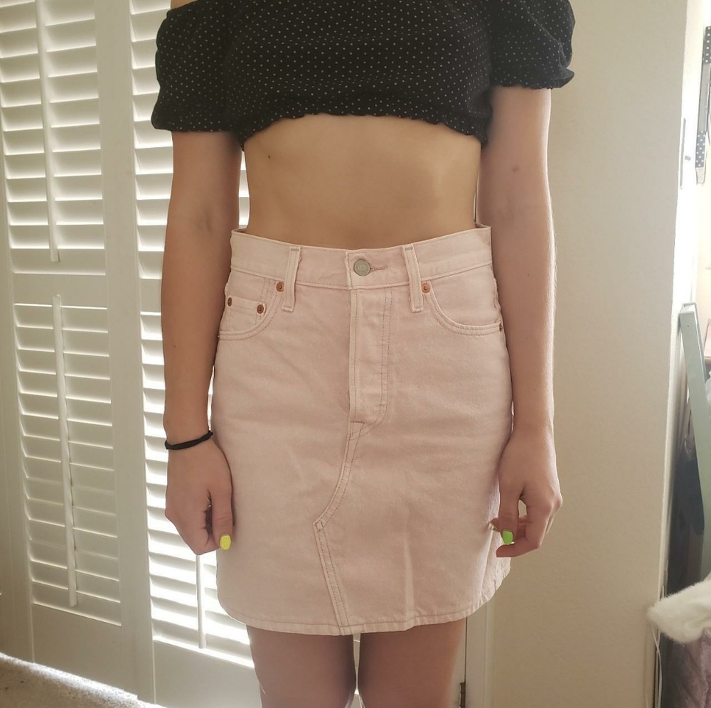 Levi's pink denim skirt